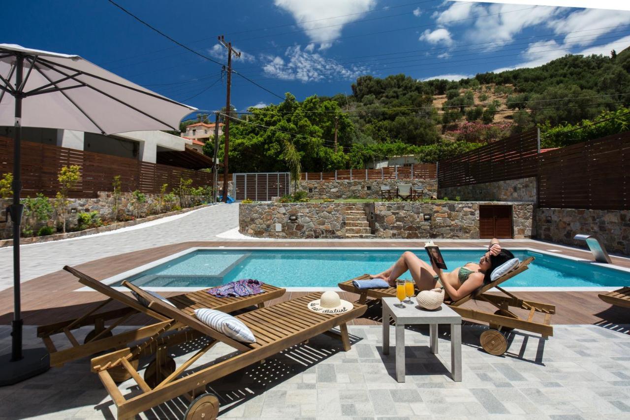 Tzouganos Villa Sfinarion Exterior photo